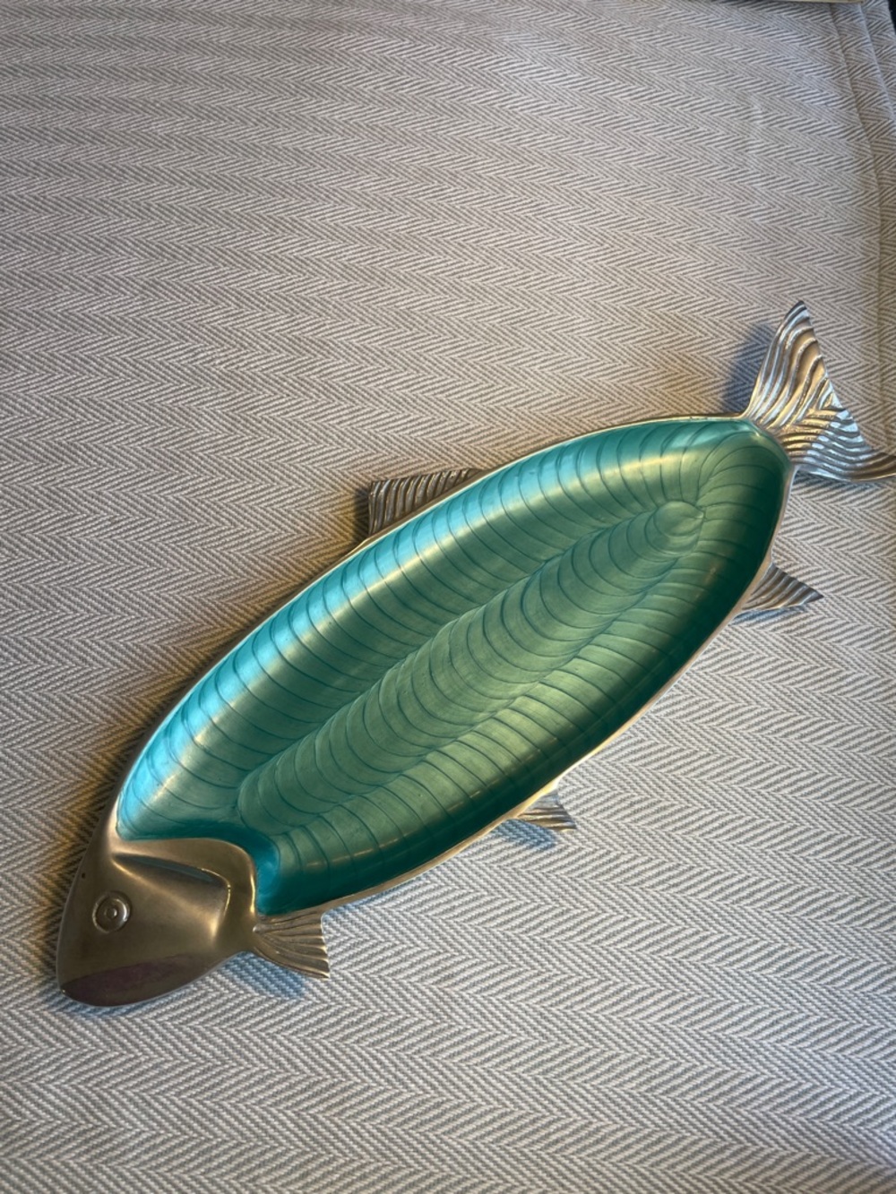 VINTAGE FISH PLATTER 21” X 9”  HAMPTON FORGE ARGENT ORFEVRES POLISHED ALUMINUM